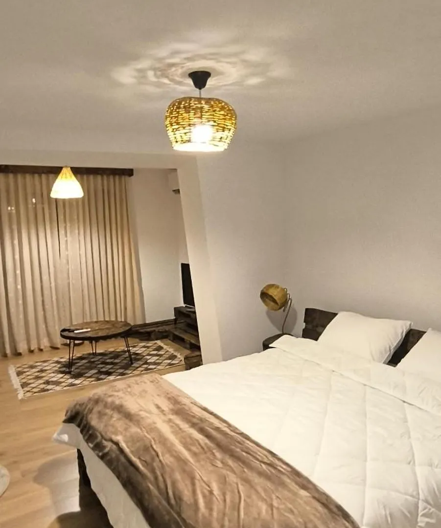 Ab Guest House Pogradec