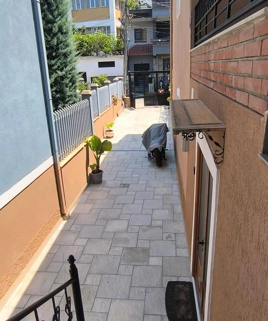 Ab Guest House Pogradec